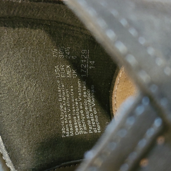 Christian Siriano for Payless olive green heels - Picture 9 of 9